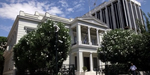 ΥΠΕΞ σε Τσαβούσογλου: Η Ελλάδα θα συνεχίσει να προασπίζει τα κυριαρχικά της δικαιώματα